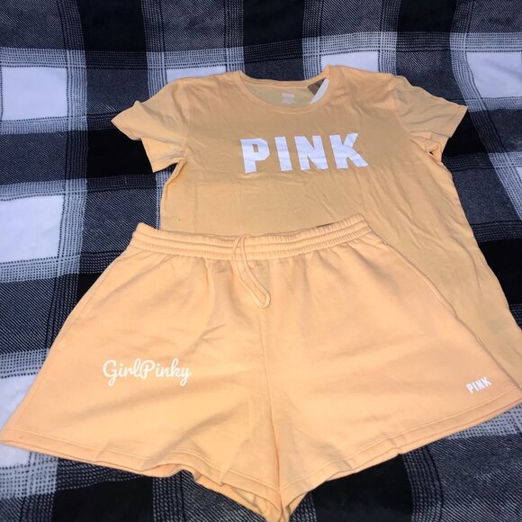VS PINK CAMPUS shorts outfit with EVERYDAY LOGO TEE SIZE EXTRA LARGE RARE - Picture 7 of 10